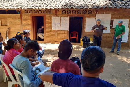 CAPACITACIÓN COMUNIDAD LA FLOR