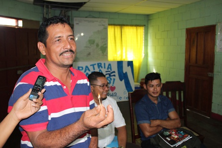 Presentación del proyecto a miembros del UMAS