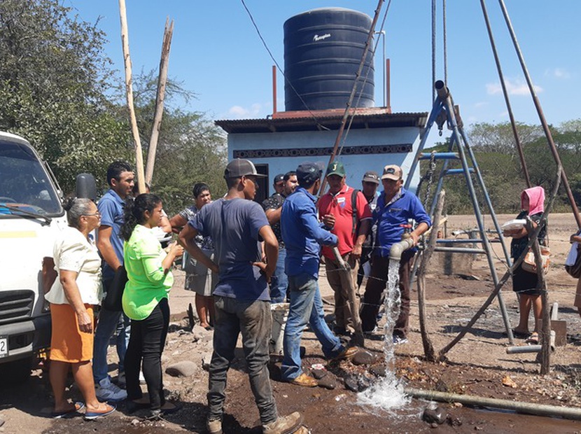 Entrega de sitio en Casas Nuevas, El Jicaral