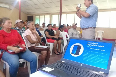 Presentación a los CAPS el Proyecto